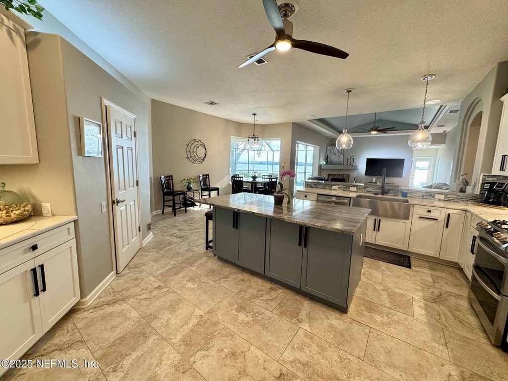 4911 Toproyal Lane - Photo 11