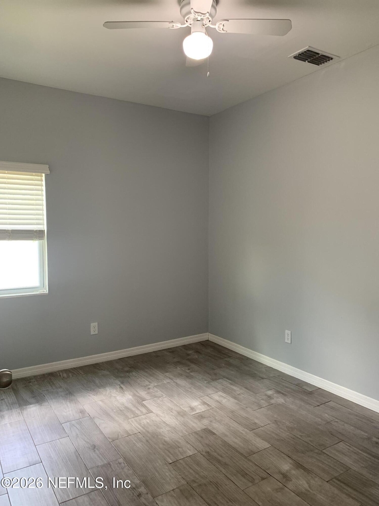 1710 Rowe Avenue - Photo 16
