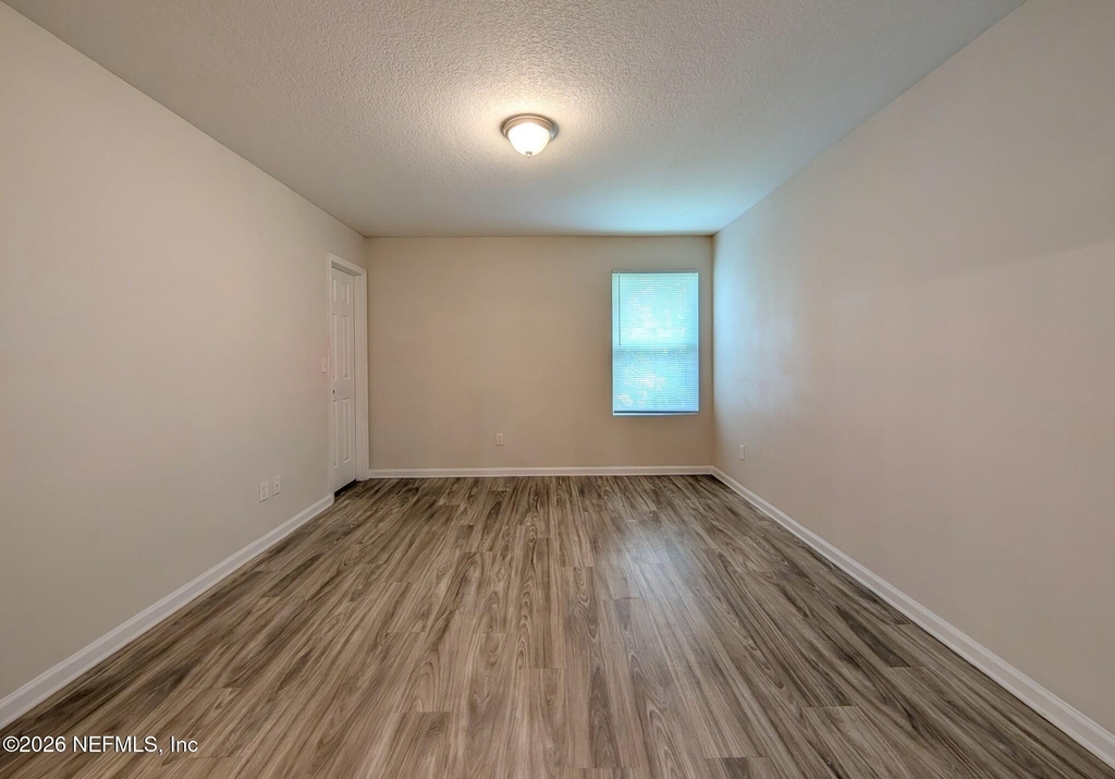 6869 Lake Mist Lane - Photo 4