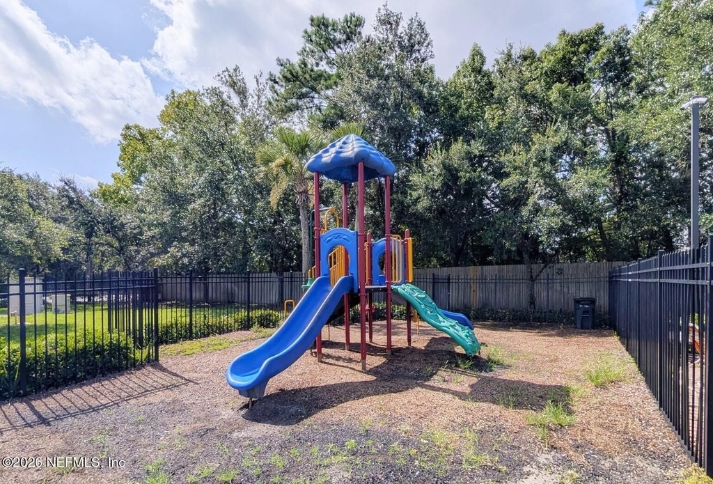 6869 Lake Mist Lane - Photo 17