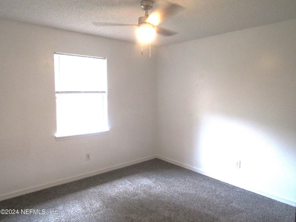 11722 Tanager Drive - Photo 12