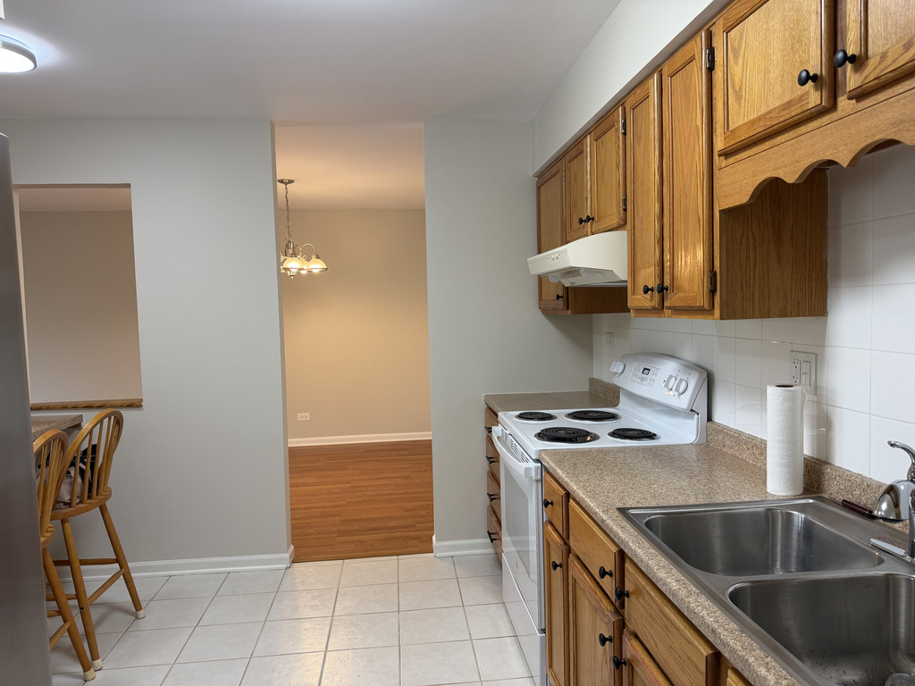 1415 E Central Road - Photo 4