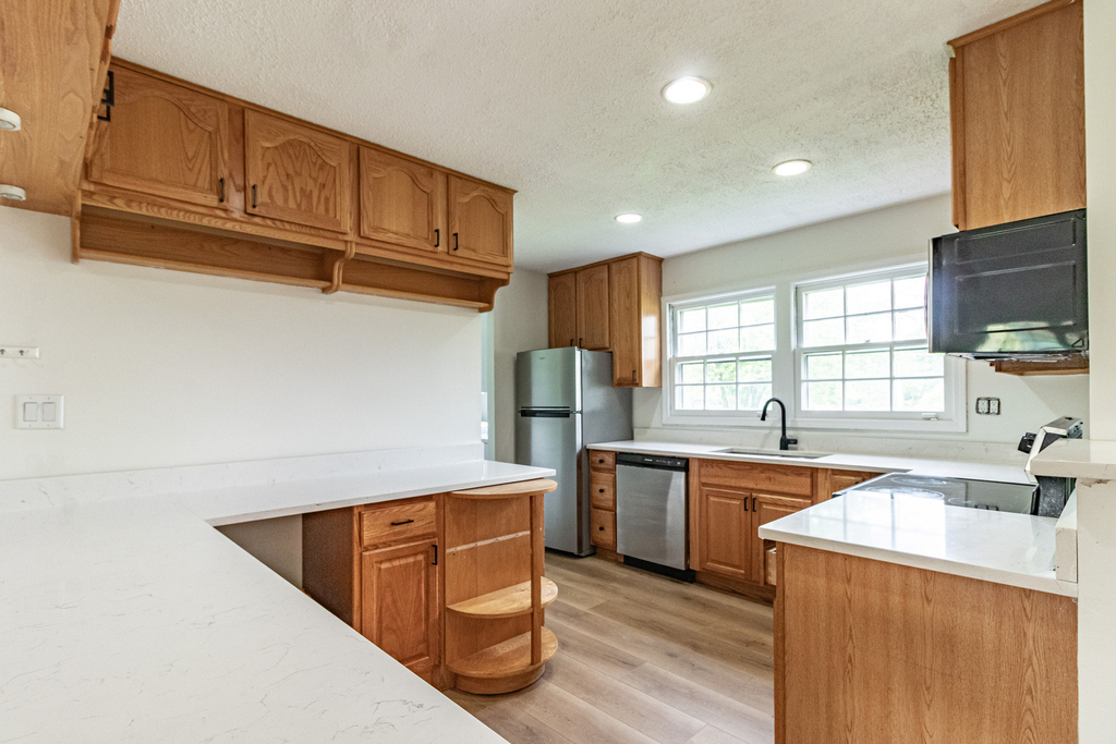 1075 Aspen Drive - Photo 9