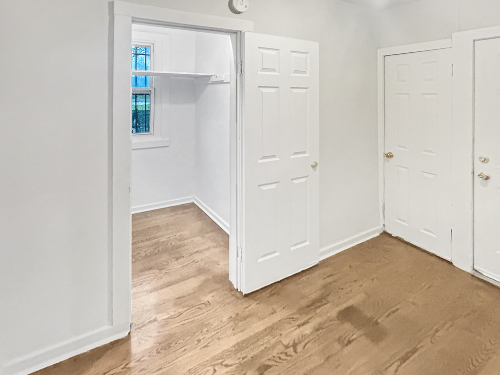2953 W Warren Boulevard - Photo 12