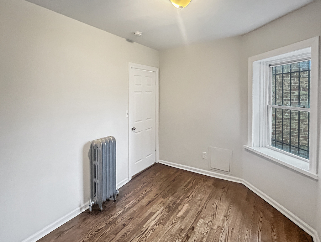 2953 W Warren Boulevard - Photo 24