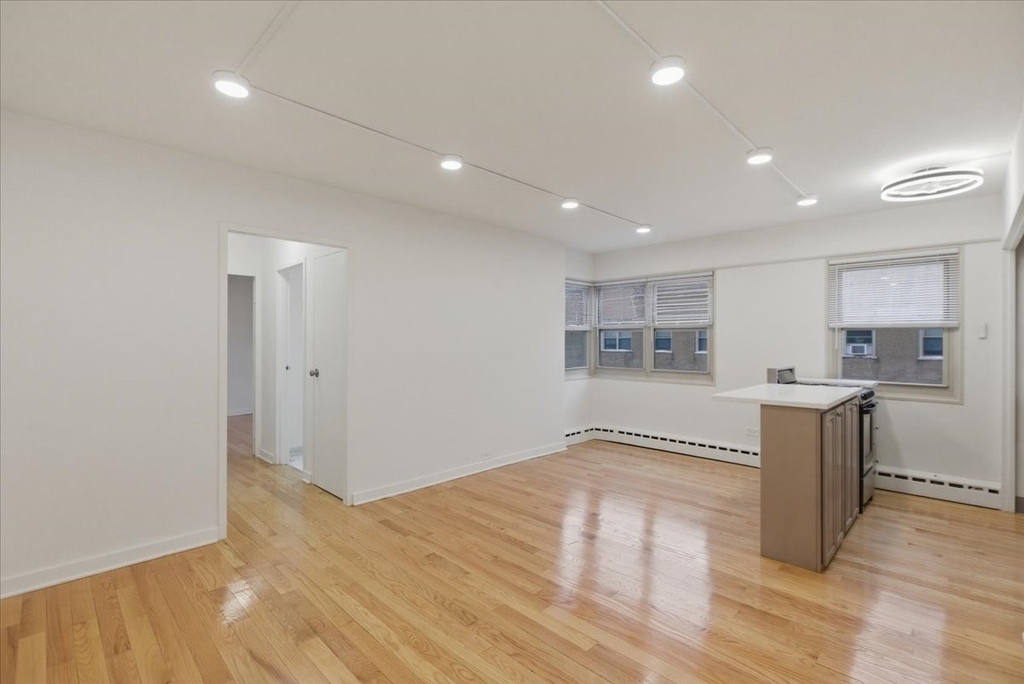 5630 N Sheridan Road - Photo 5