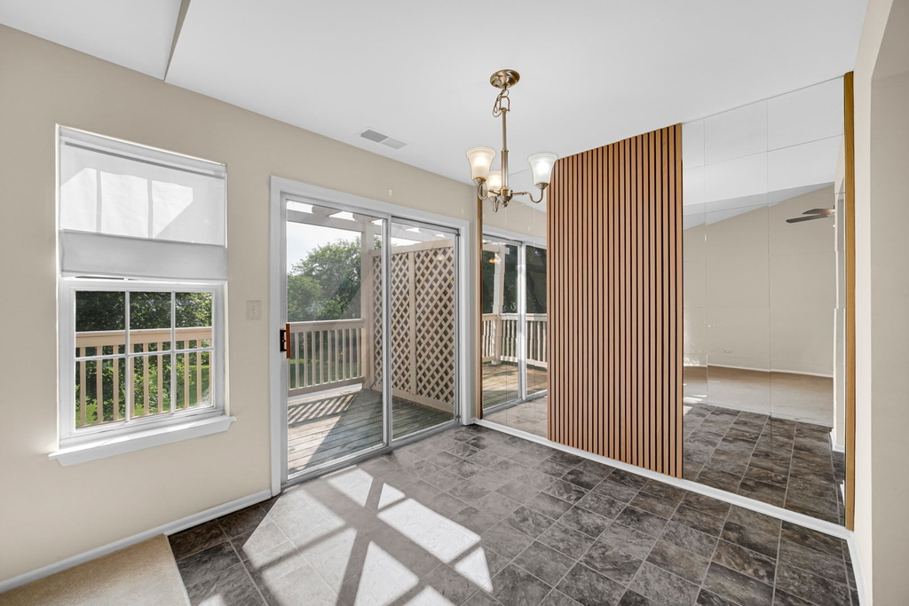 1914 Quaker Hollow Lane - Photo 8