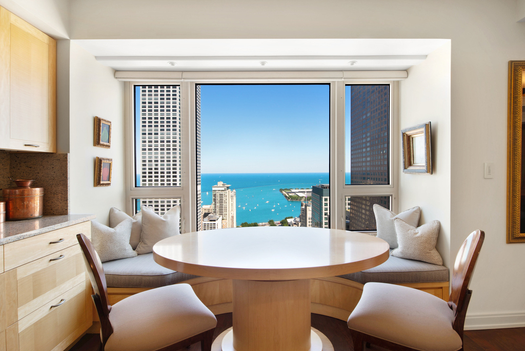 800 N Michigan Avenue - Photo 12