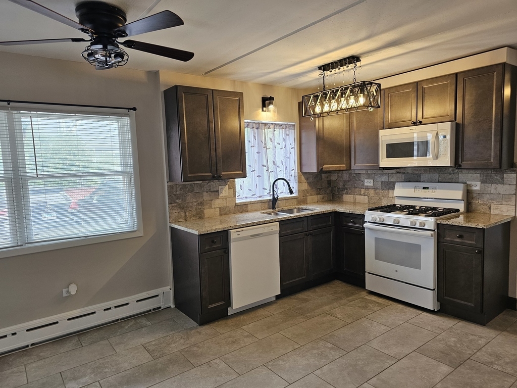 2 N Broadway Avenue - Photo 2