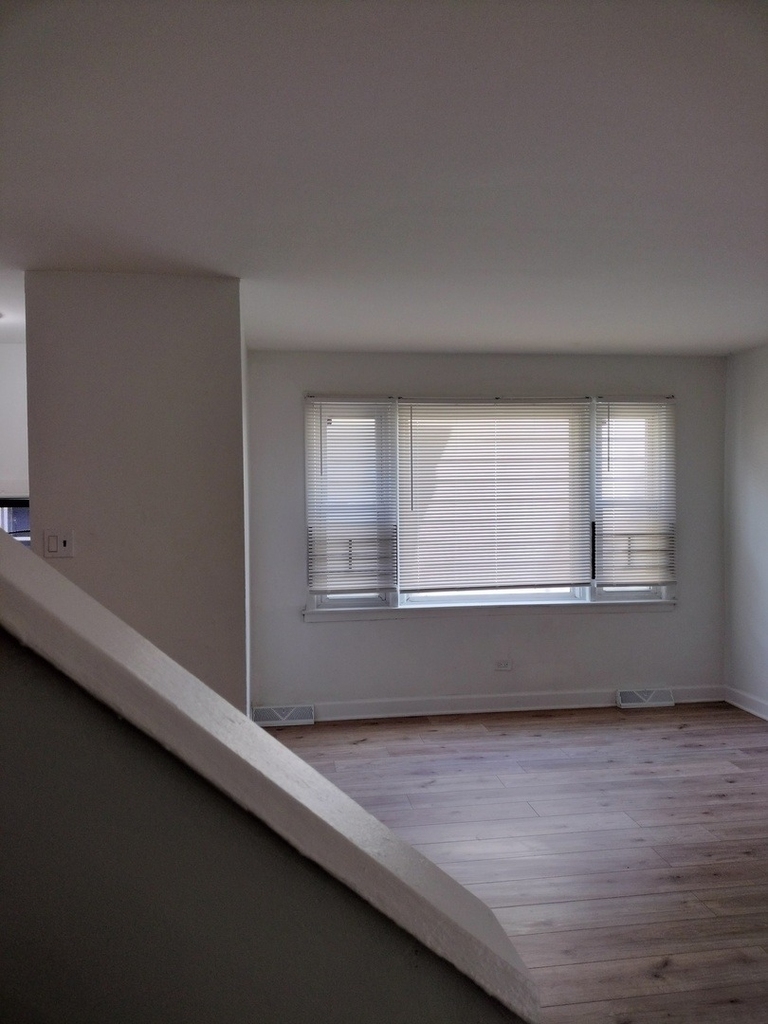 7910 S Muskegon Avenue - Photo 10