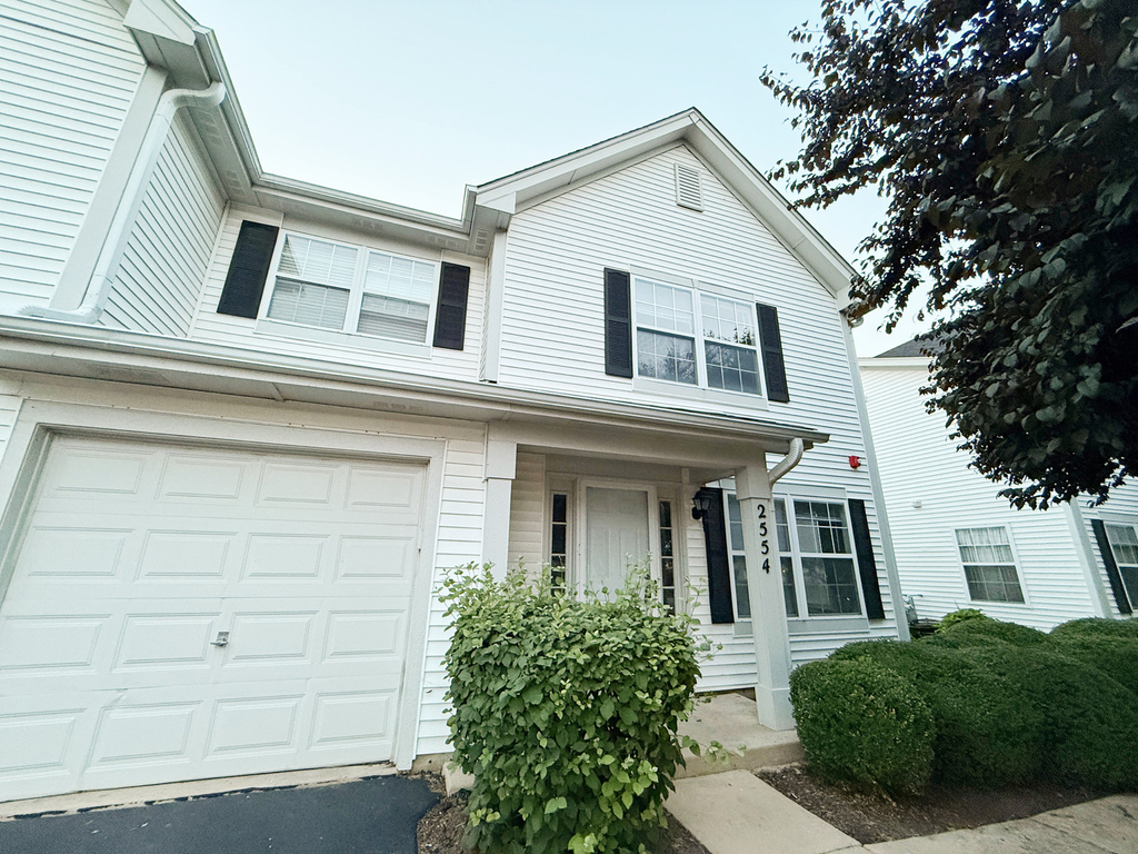 2554 Dickens Drive - Photo 0