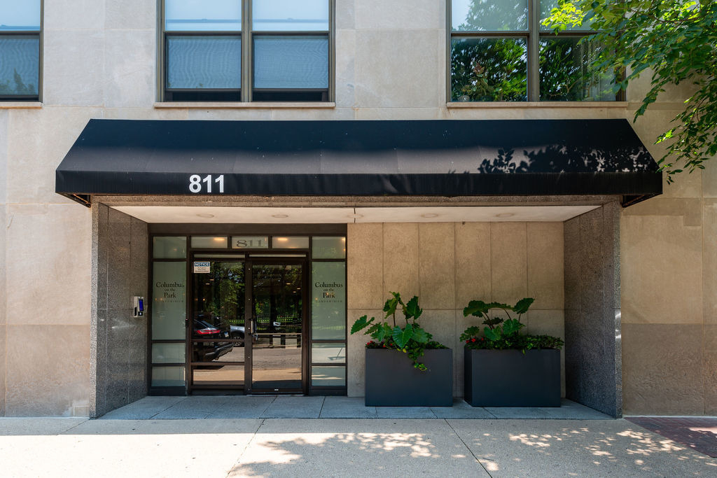811 S Lytle Street - Photo 1