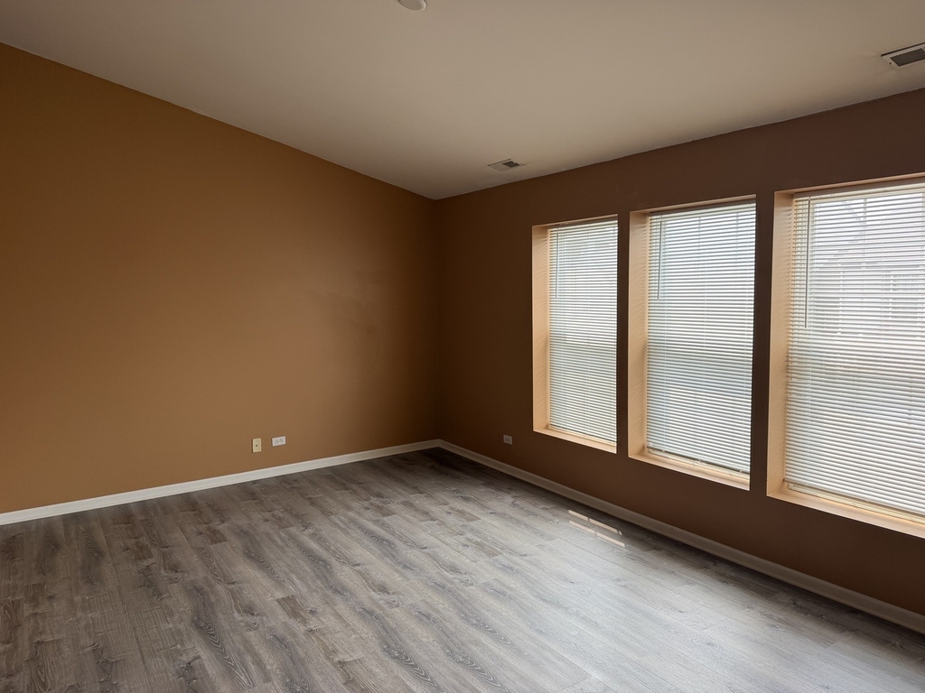 3140 Ollerton Avenue - Photo 9