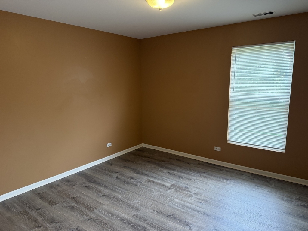 3140 Ollerton Avenue - Photo 11