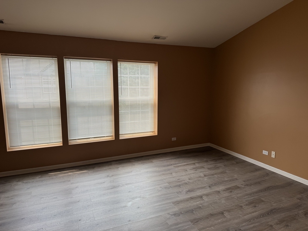 3140 Ollerton Avenue - Photo 8
