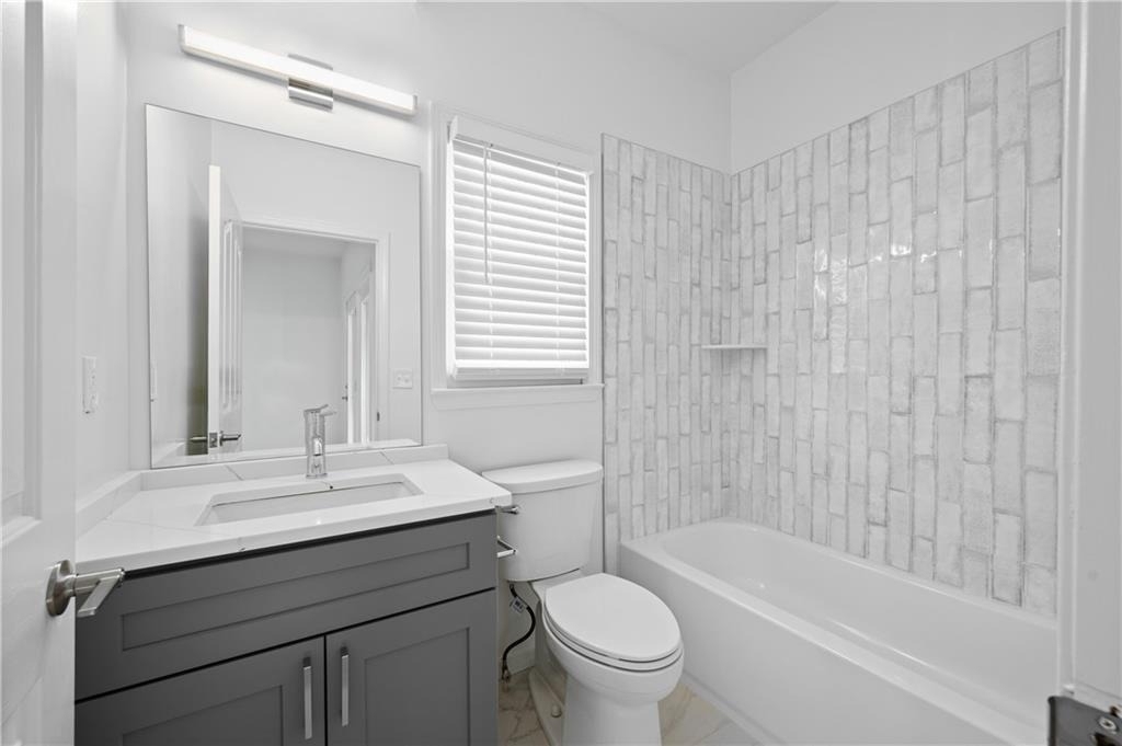 567 Winton Terrace Ne - Photo 10