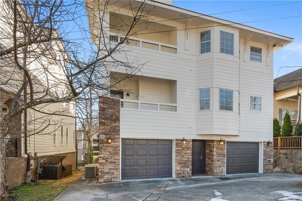 567 Winton Terrace Ne - Photo 0