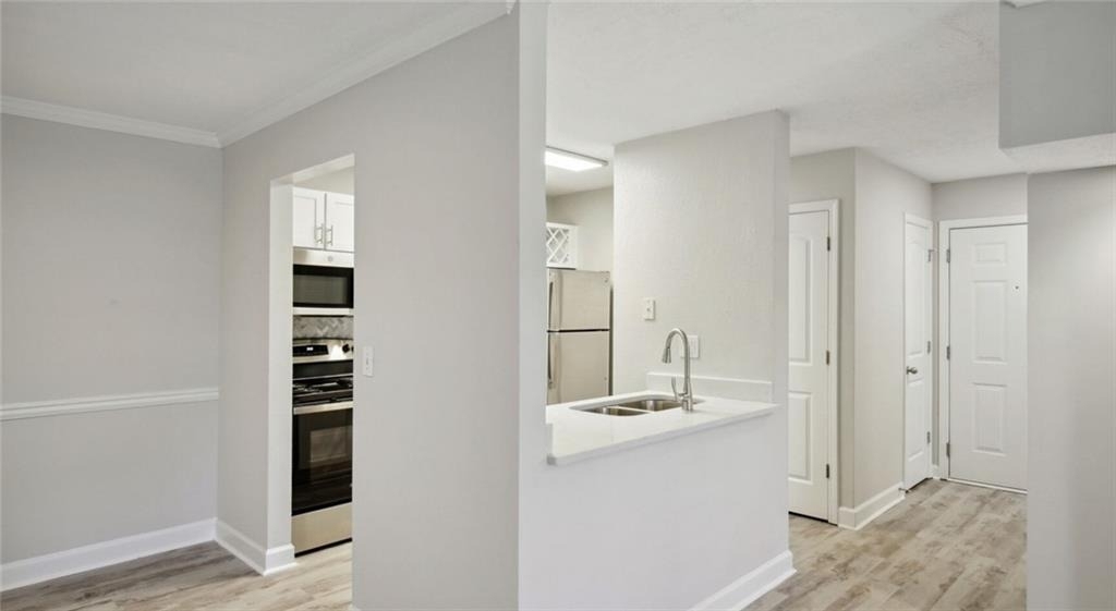 100 Pinhurst Drive - Photo 2