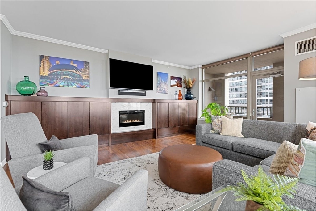 530 N Lake Shore Drive - Photo 14