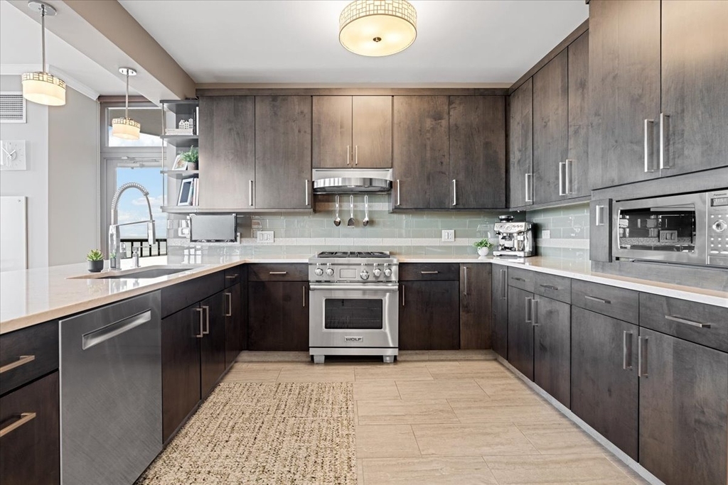 530 N Lake Shore Drive - Photo 3