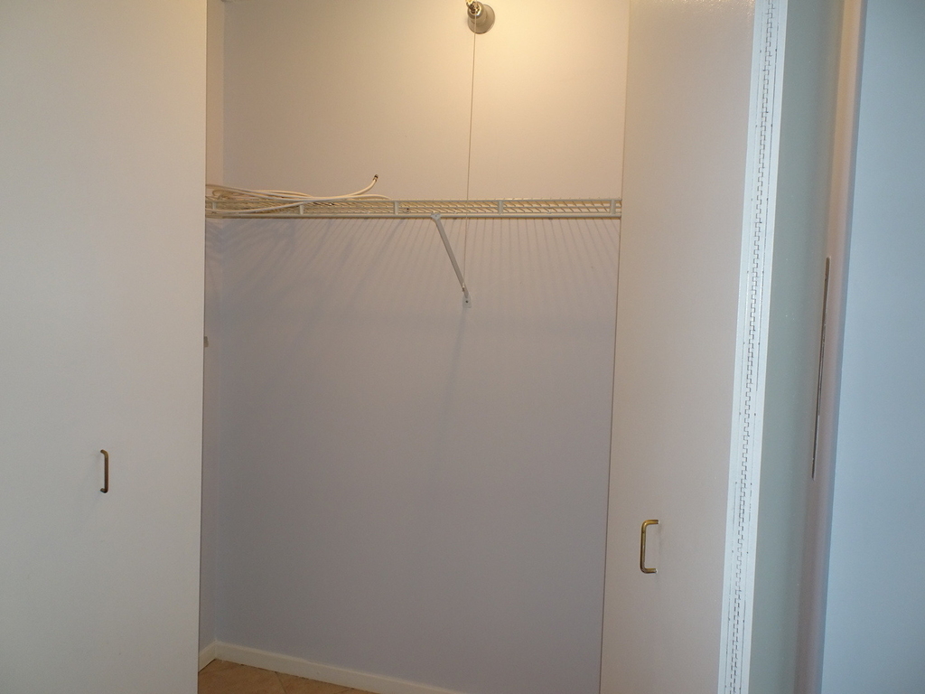 440 N Mcclurg Court - Photo 9