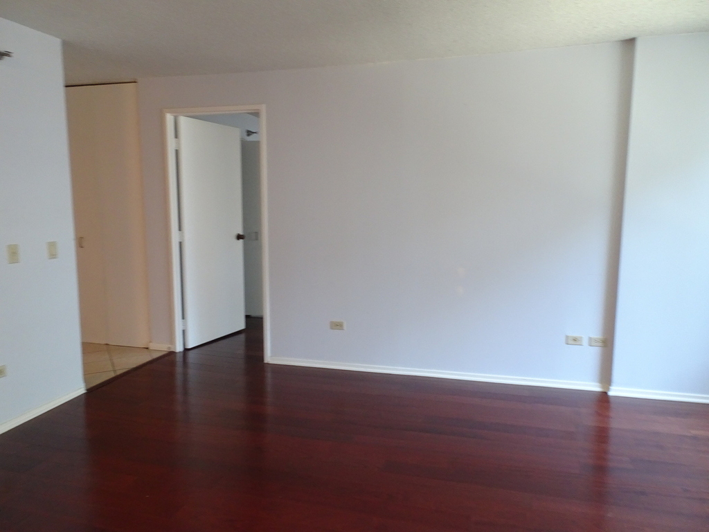 440 N Mcclurg Court - Photo 8
