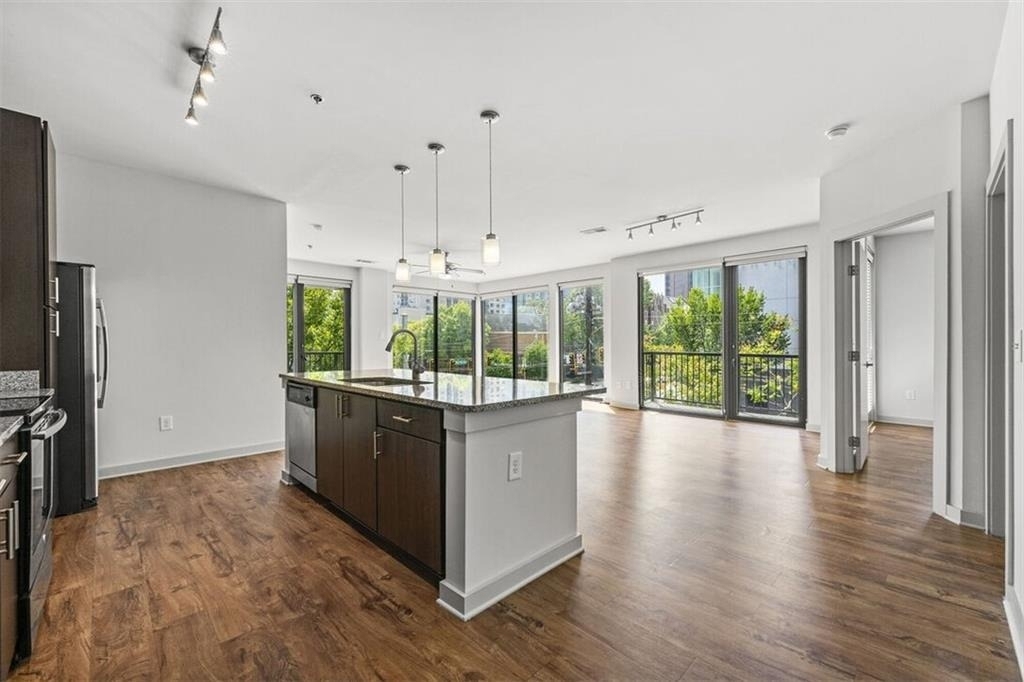 131 Ponce De Leon Avenue - Photo 2