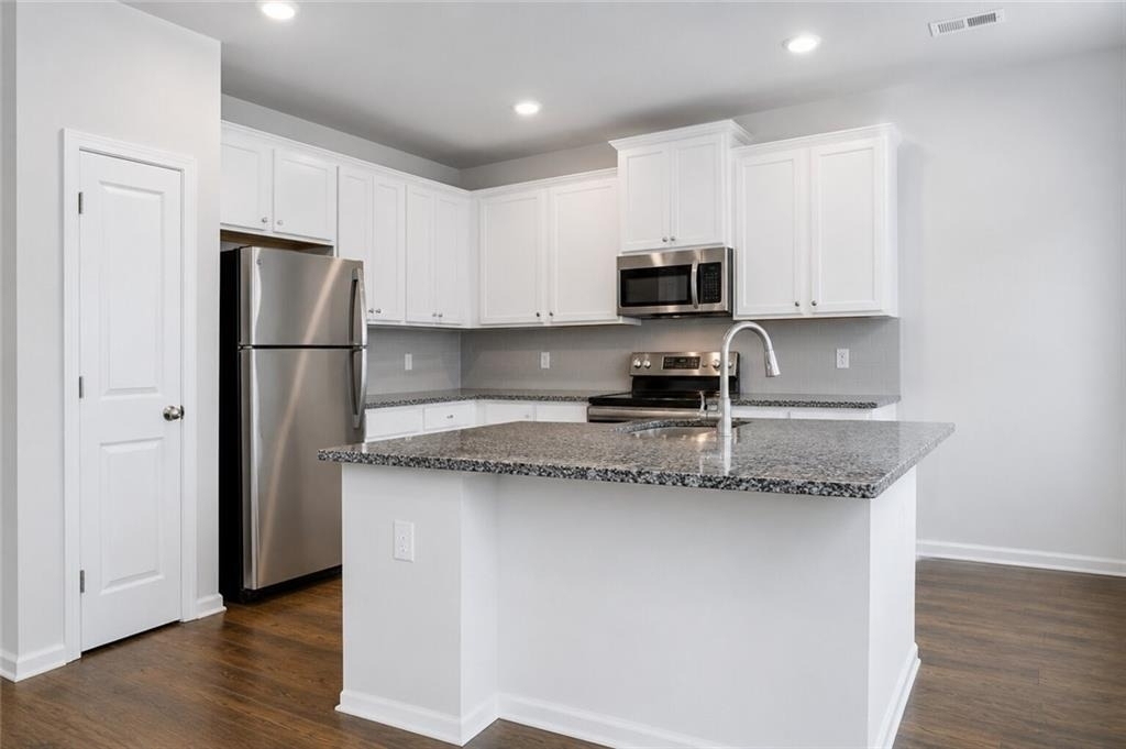 3370 Highbury Way - Photo 9