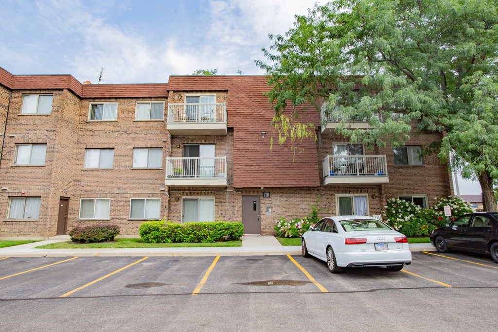 701 W Central Road - Photo 2