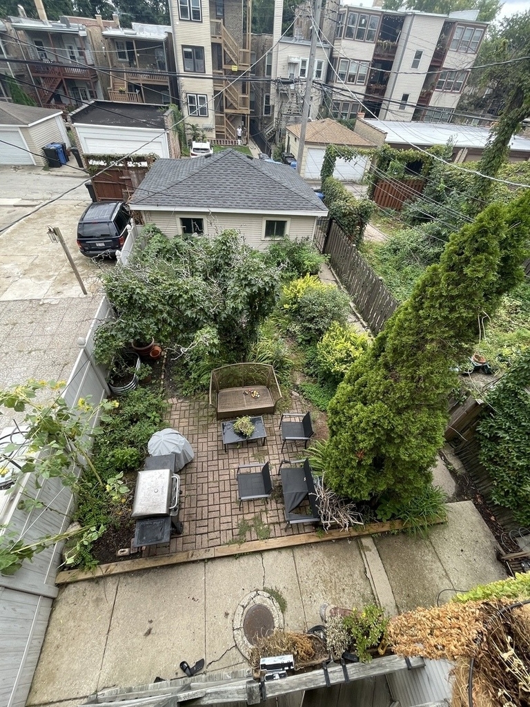 1445 W Thome Avenue - Photo 13
