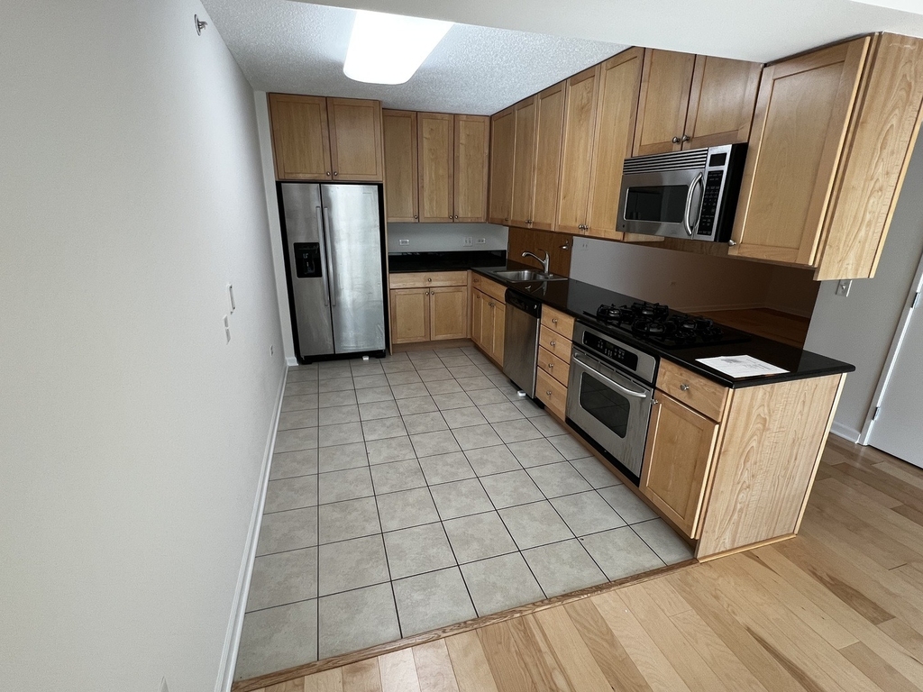 9655 Woods Drive - Photo 4