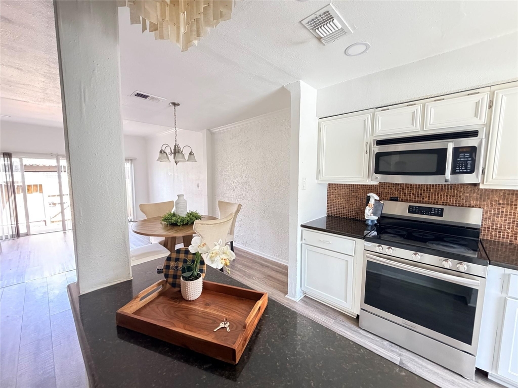 7700 Creekbend Drive - Photo 35