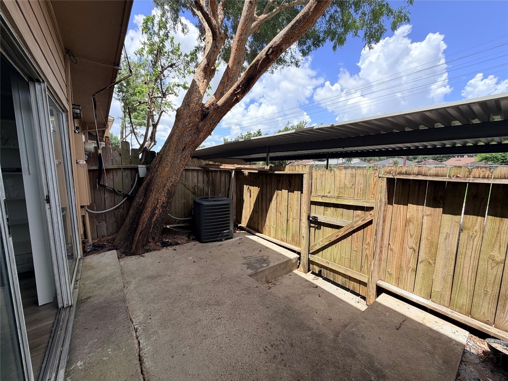 7700 Creekbend Drive - Photo 37