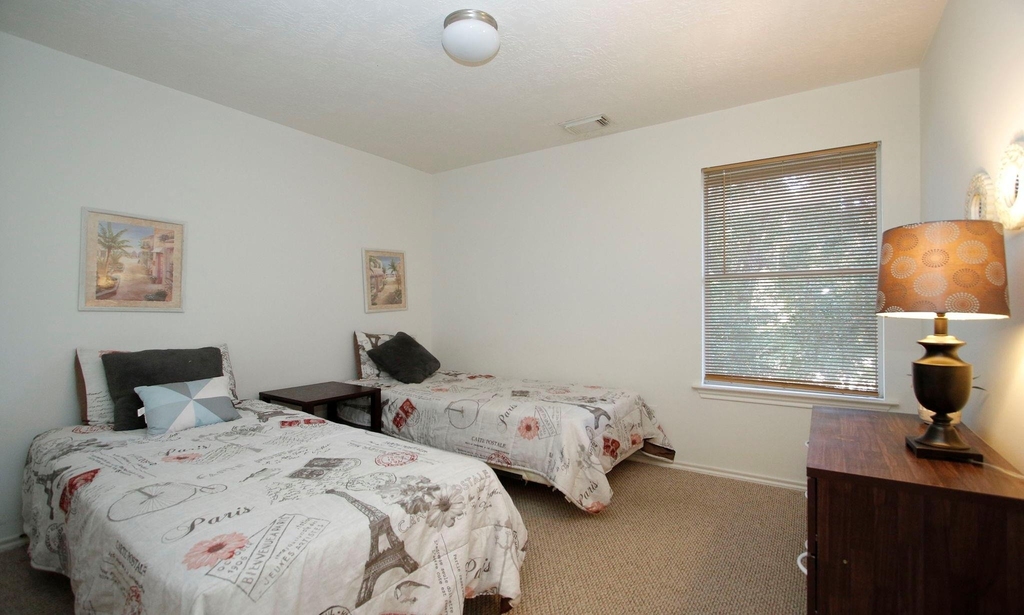191 N Burberry Park Circle - Photo 24