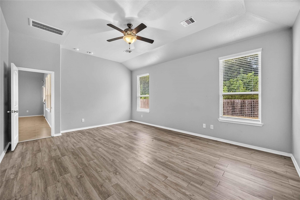 21505 Elk Haven Lane - Photo 16