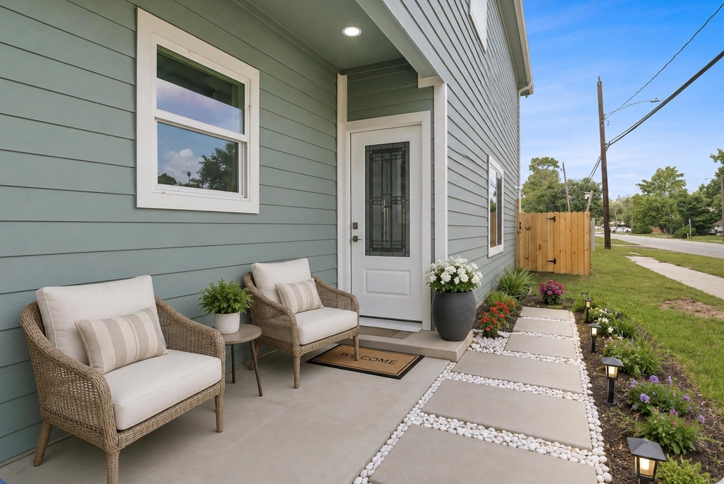8027 Virgil Street - Photo 2