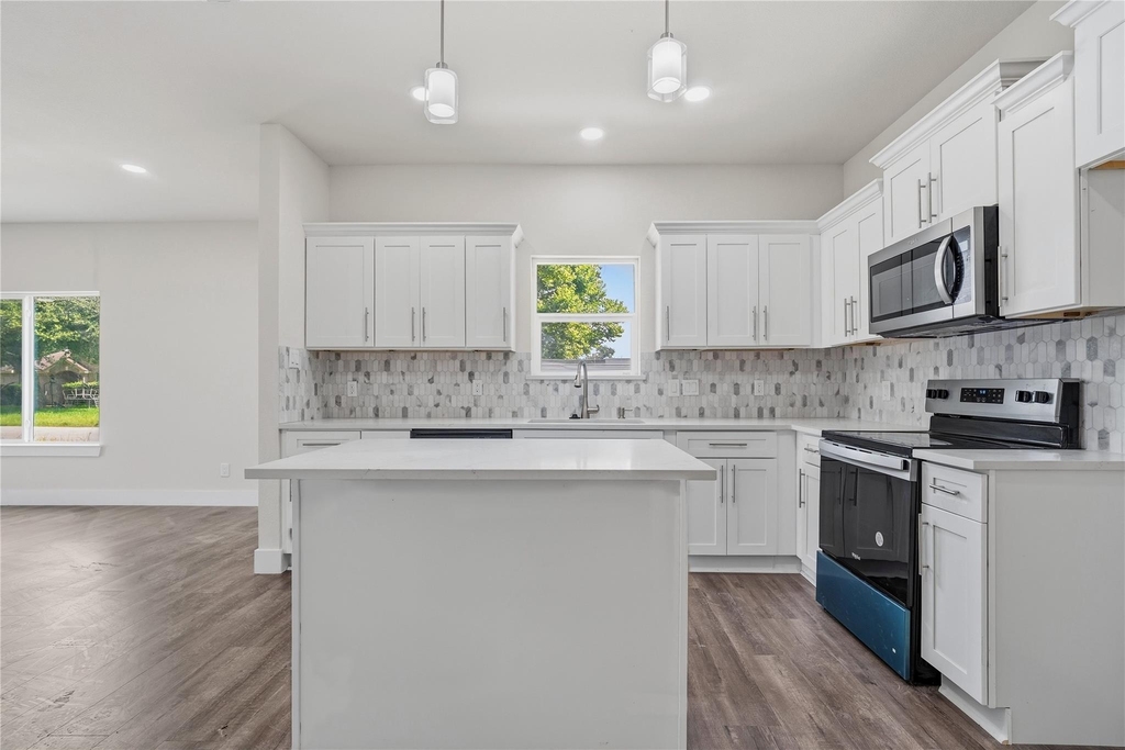 8027 Virgil Street - Photo 4