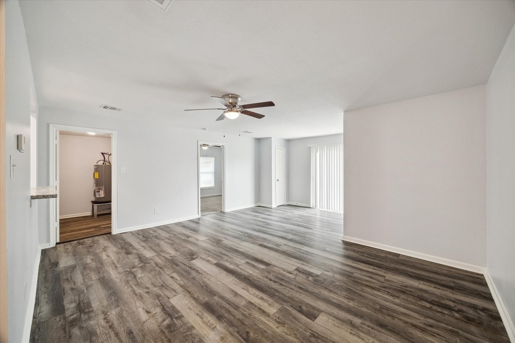 705 Westshire Drive - Photo 2