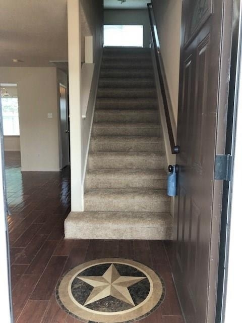 28814 Waltham Street - Photo 4