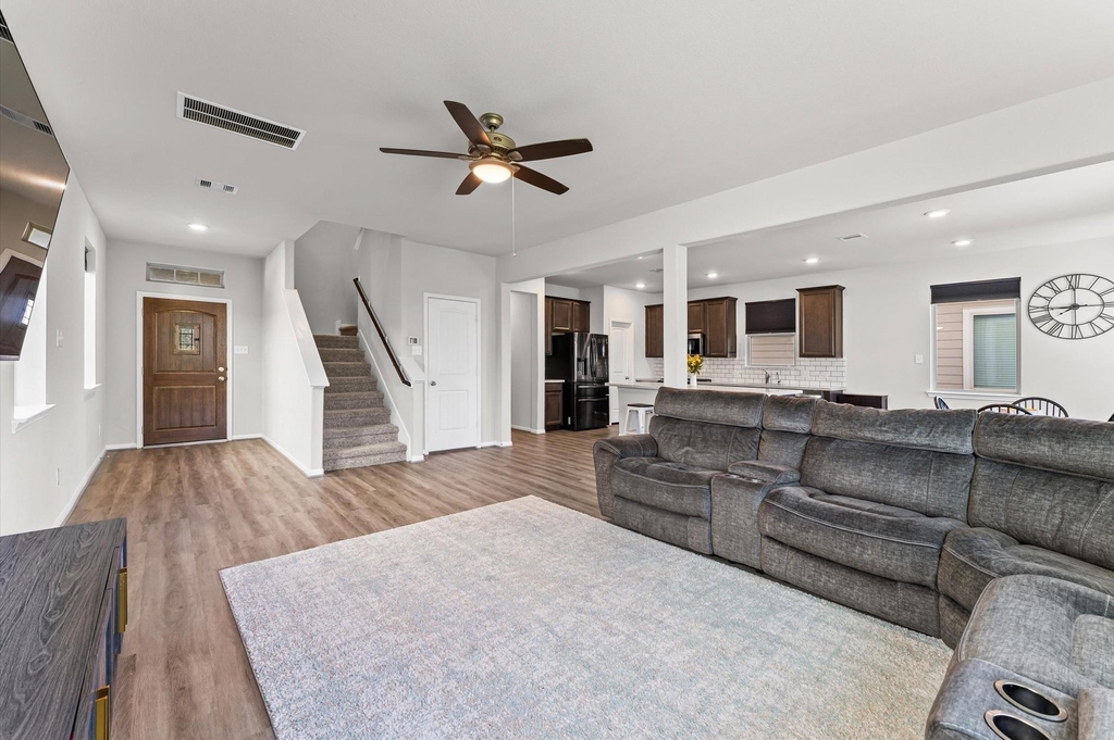 5343 Marisol Cove Drive - Photo 6