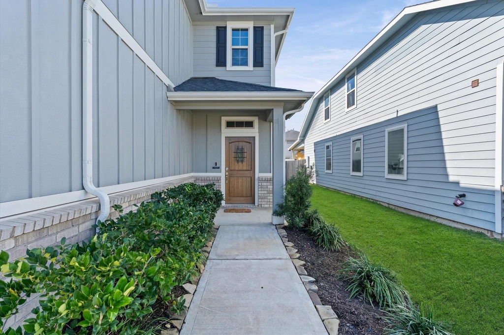 5343 Marisol Cove Drive - Photo 2