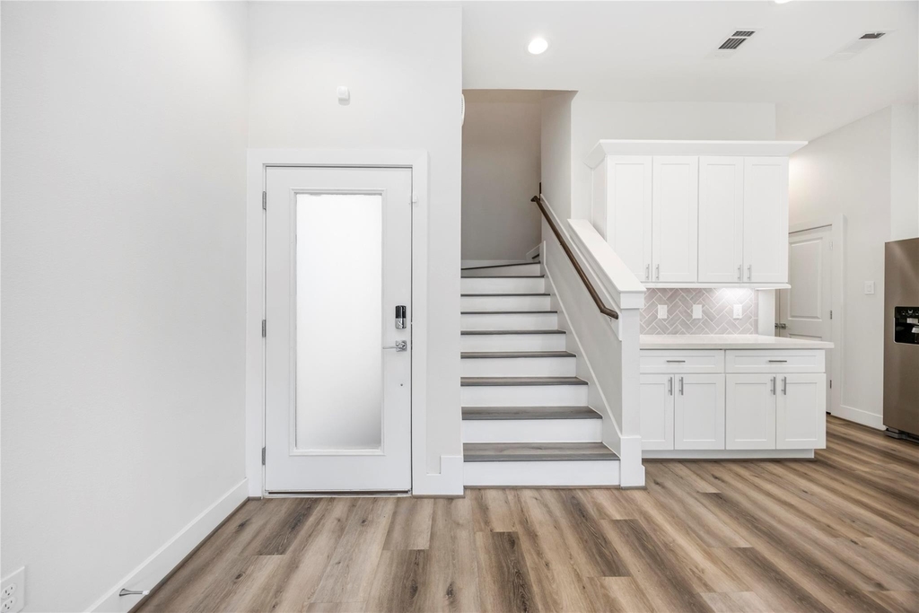 1411 Bigelow Street - Photo 3