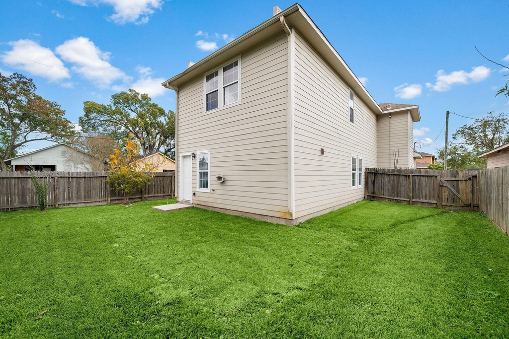 3002 Paige Street - Photo 18