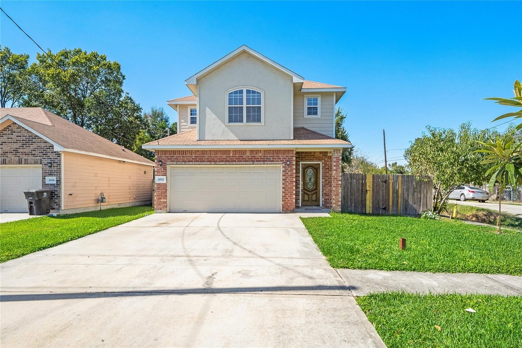 3002 Paige Street - Photo 0