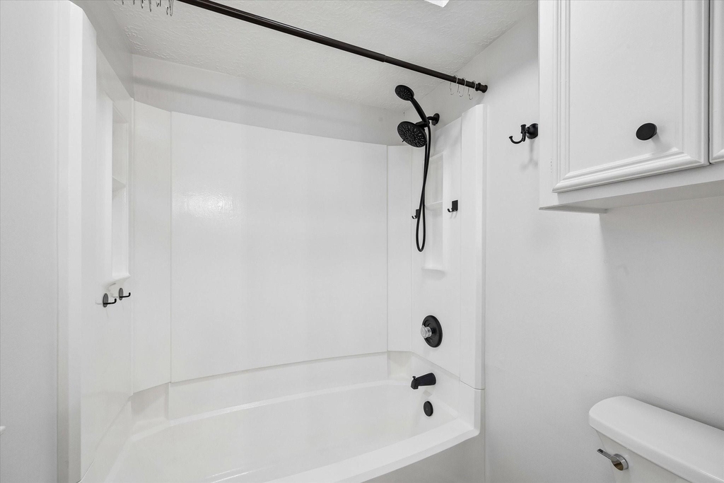 1600 Hazelwood - Photo 13