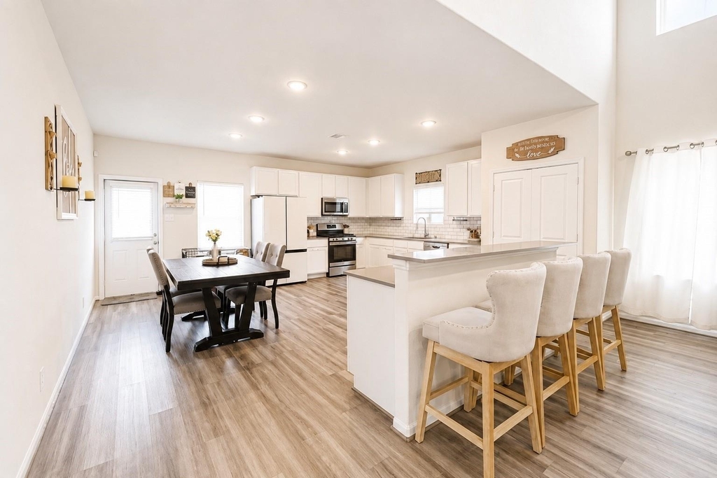 11012 32nd Avenue N - Photo 14
