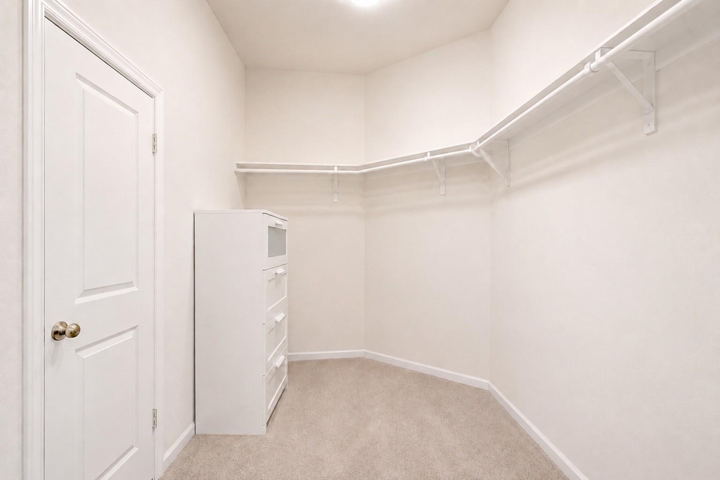 11012 32nd Avenue N - Photo 20