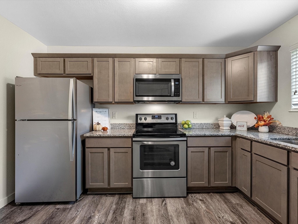 21155 Gosling Road - Photo 4