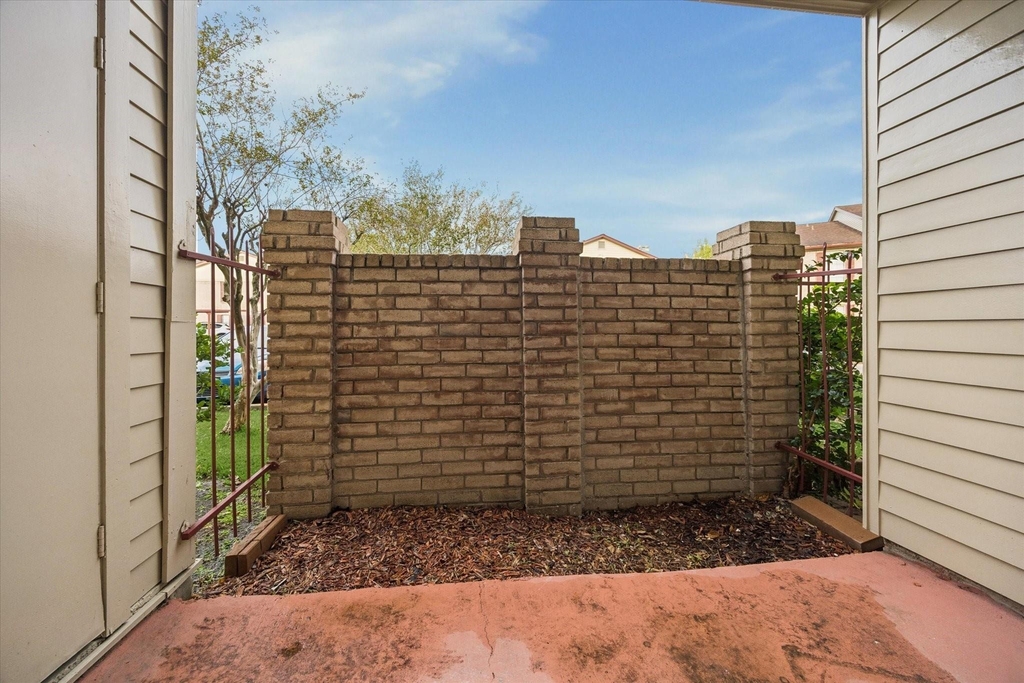 2120 El Paseo Street - Photo 9
