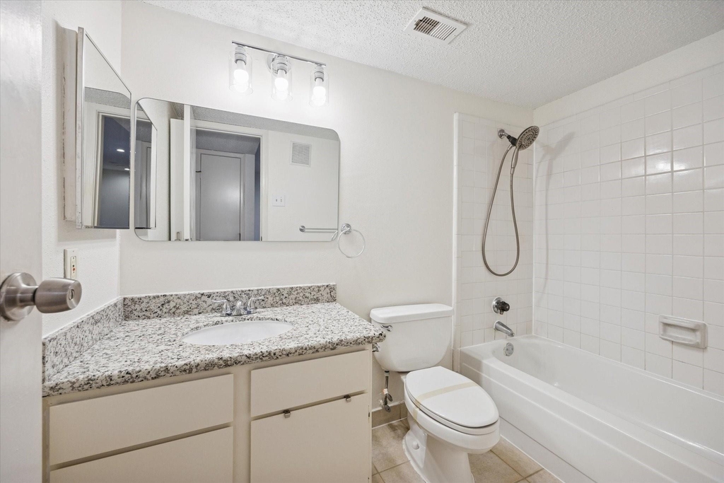 2120 El Paseo Street - Photo 8